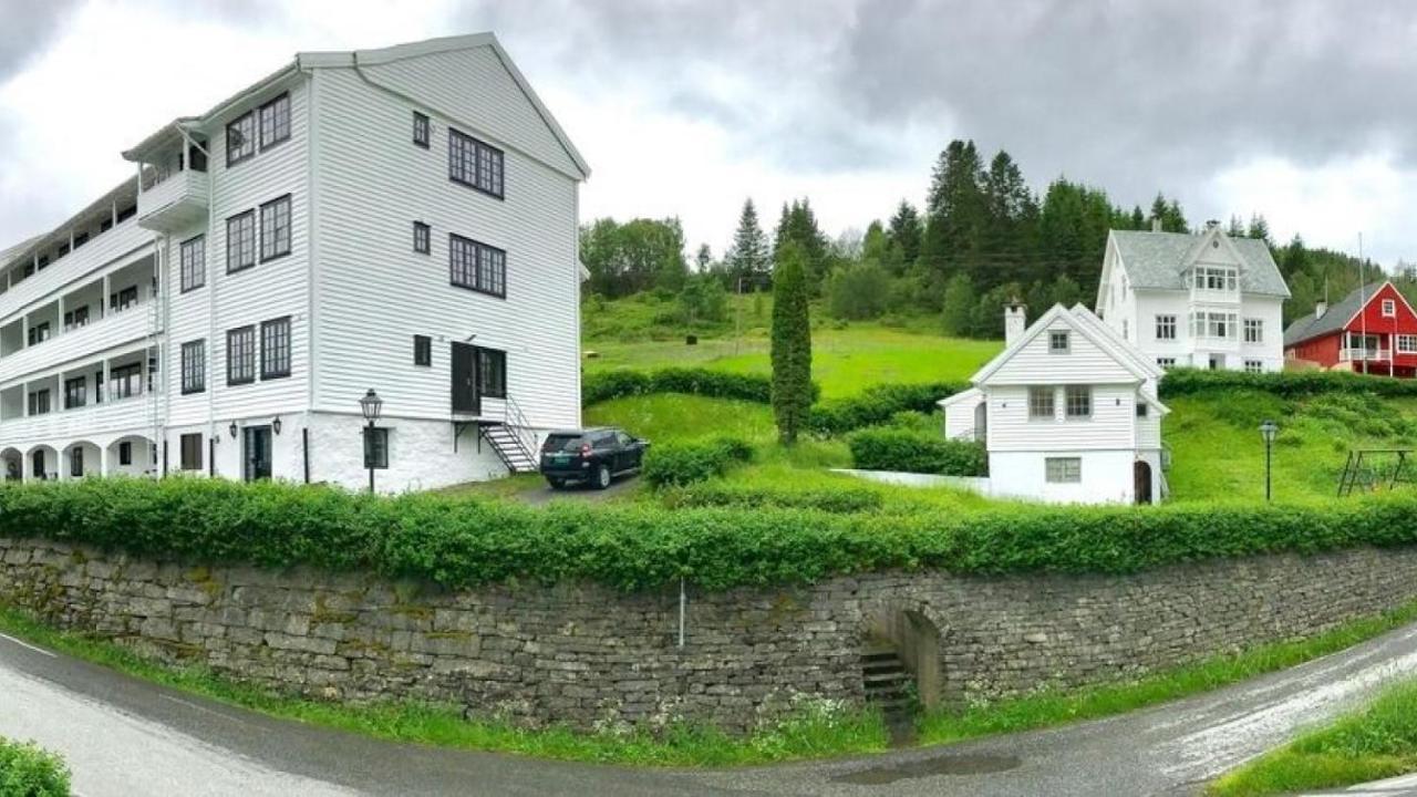 Lilandtunet Gjestgiveri Liland  Exterior foto